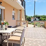 Apartment Pinezić Skrbčići