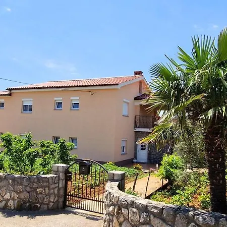 Apartment Pinezic Skrbcici