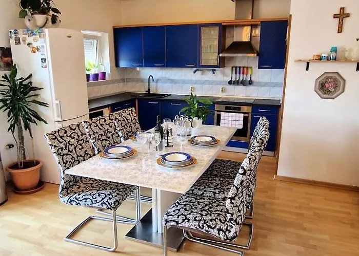 Pinezic Apartman Skrbcici