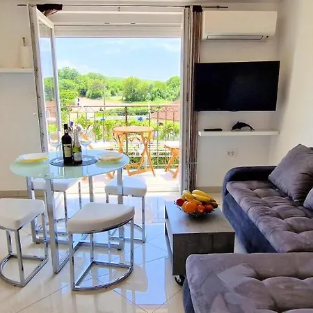 Apartman Pinezic